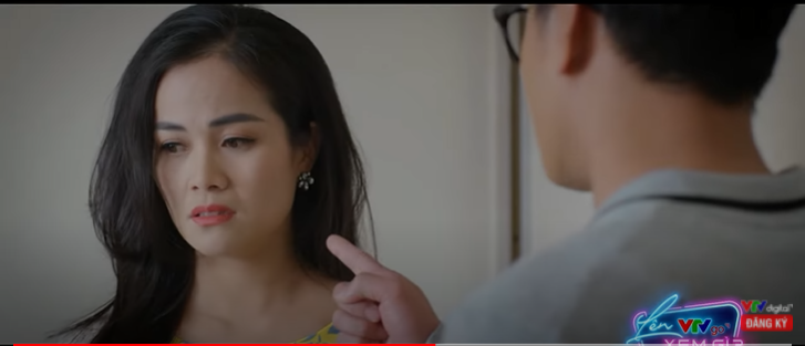 Đức cảnh cáo chị gái. Đức cảnh cáo chị gái.