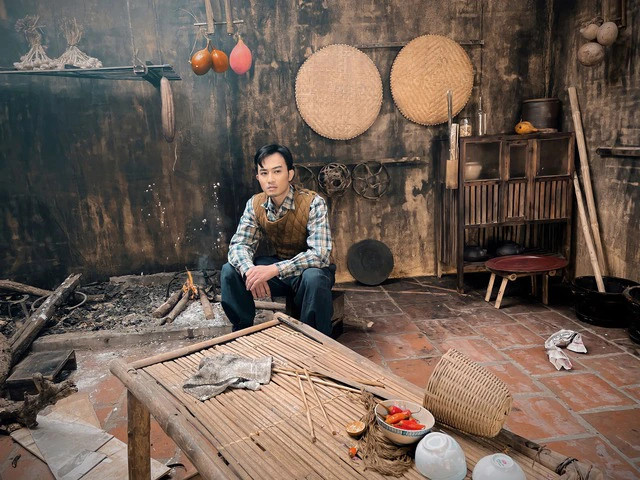 Tạo hình của Doãn Quốc Đam trong phim điện ảnh.