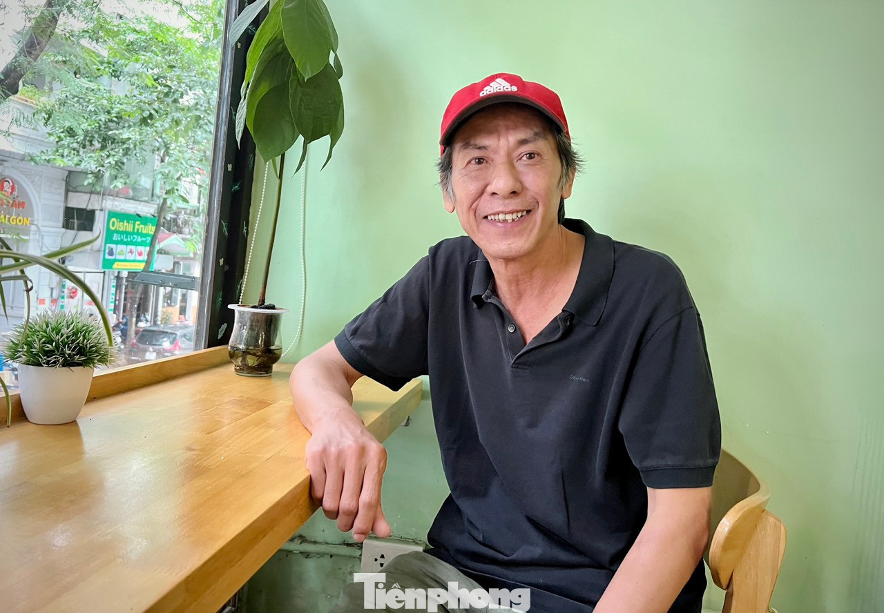 Ngoài 60 tuổi ông vẫn hăng say đóng phim. Ngoài 60 tuổi ông vẫn hăng say đóng phim.