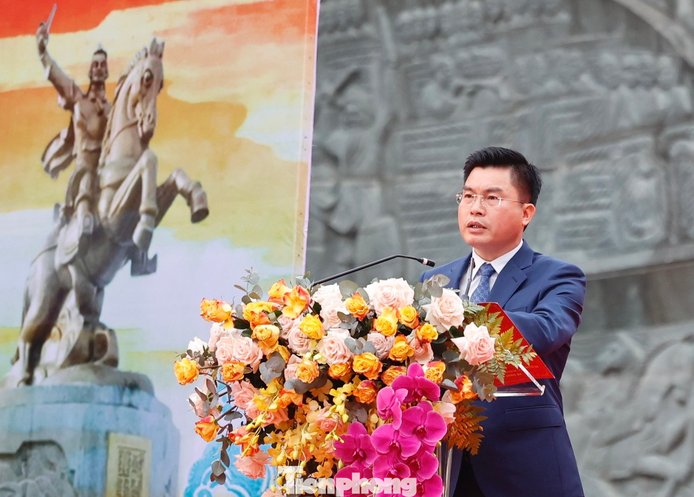 Chủ tịch UBND quận Đống Đa Lê Tuấn Định đọc diễn văn kỷ niệm 235 năm chiến thắng Ngọc Hồi - Đống Đa. Ông Lê Tuấn Định nhấn mạnh chiến thắng Ngọc Hồi - Đống Đa là bản anh hùng ca bất hủ trong lịch sử đấu tranh, dựng nước và giữ nước vĩ đại của dân tộc Việt Nam, là minh chứng lịch sử khẳng định nghệ thuật quân sự tuyệt vời của nhân dân ta.