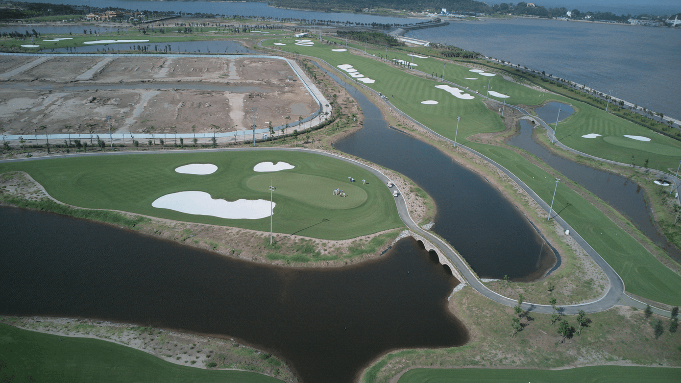 Diện mạo du lịch Đồ Sơn thay đổi với các địa điểm hút khách. Ảnh: Trọng Tài.