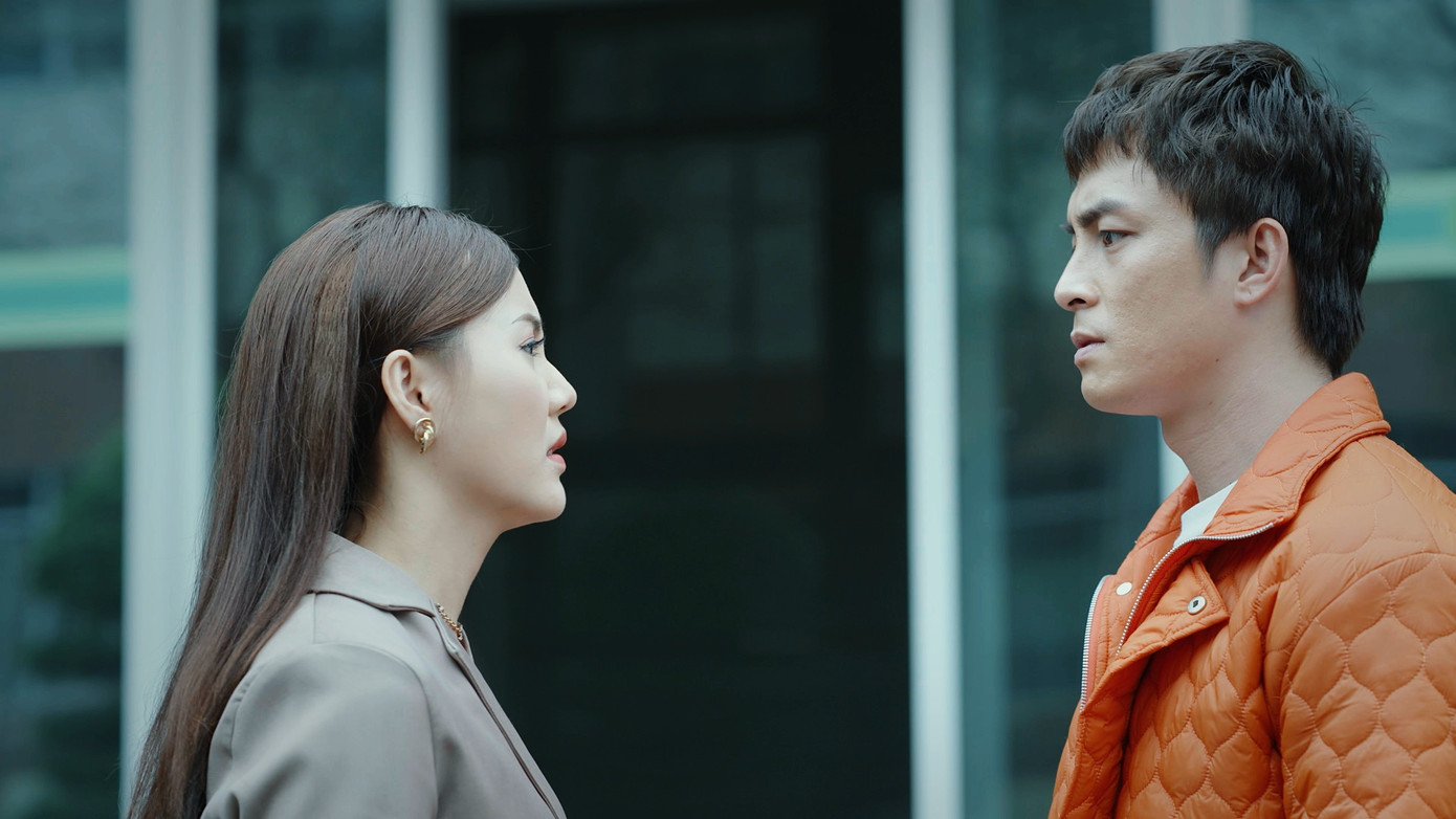 Nơi giấc mơ tìm về bốn lần hoãn chiếu.