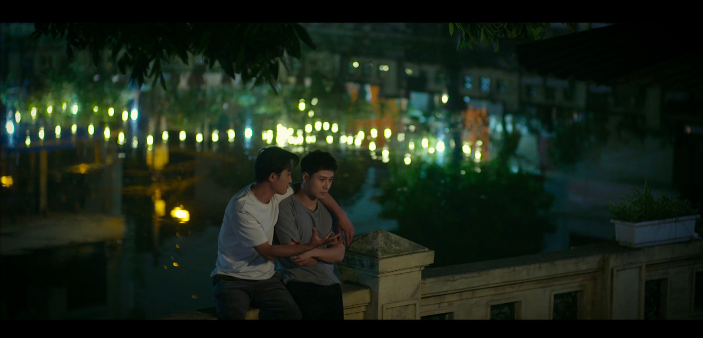 Thành nhắc nhở khi thấy em trai thiếu bản lĩnh. Thành nhắc nhở khi thấy em trai thiếu bản lĩnh.