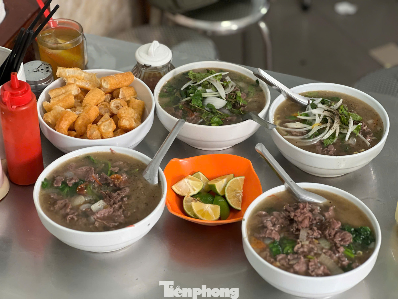 Phở áp chảo là món ăn sáng quen thuộc của người dân Nam Định. Phở áp chảo là món ăn sáng quen thuộc của người dân Nam Định.