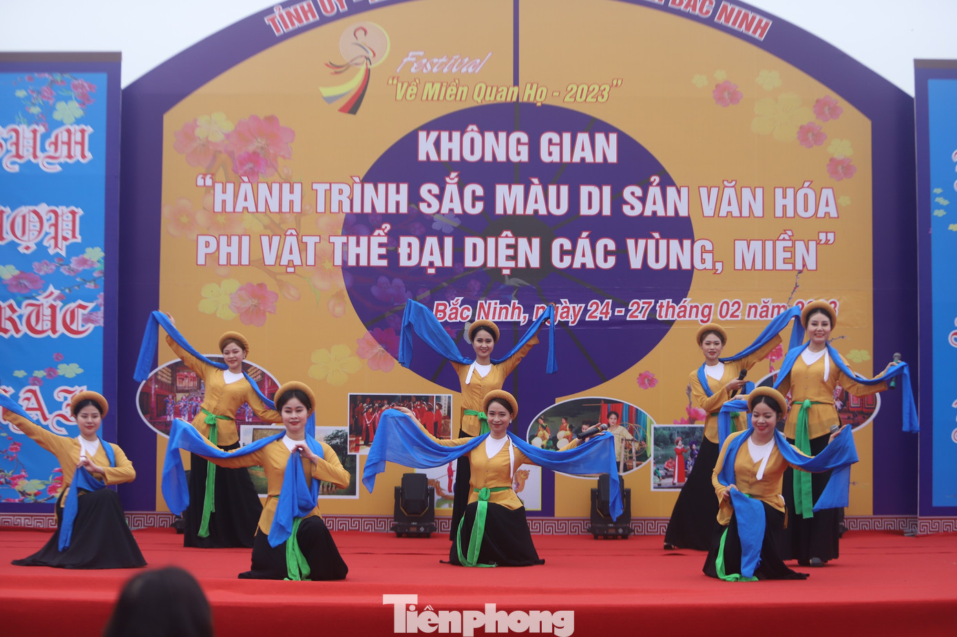 Festival Về miền quan họ 2023 vinh danh 3 bảo vật Quốc gia của tỉnh Bắc Ninh đã được Thủ tướng Chính phủ công nhận tháng 1/2023: Thạp đồng Văn hoá Đông Sơn, Bia đá chùa Tĩnh Lự, Tượng Quan Thế Âm chùa Cung Kiệm... Ảnh: TRỌNG TÀI.