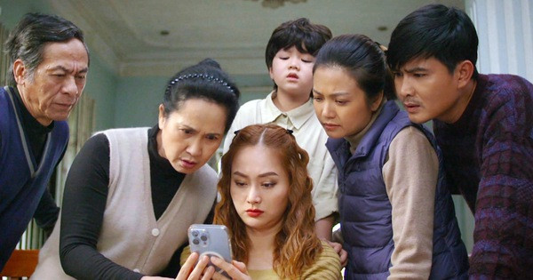 Gia đình mình vui bất thình lình bất ngờ dẫn đầu hạng mục Phim truyền hình ấn tượng.