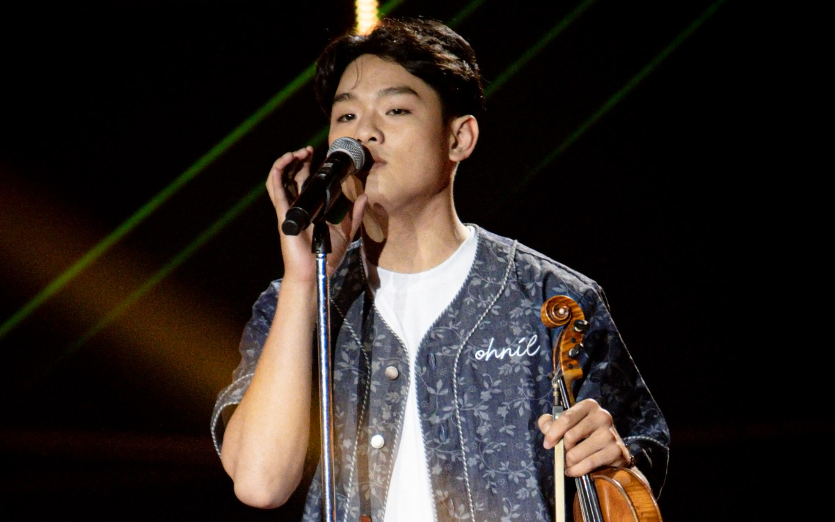 Bùi Trường Linh là chủ nhân các bản hit triệu view, nổi tiếng trên TikTok như Đường tôi chở em về, Dù cho mai về sau...