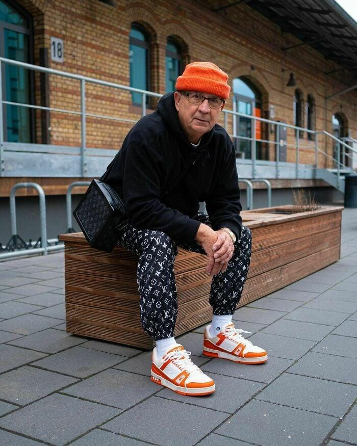 Ông Diefenbach (biệt danh là Gramps) sinh ra và lớn lên ở Slovenia, Châu Âu. Dù ở tuổi U80, ông lại ưa thích phong cách street-wear và thường xuyên mix lại trang phục của người nổi tiếng