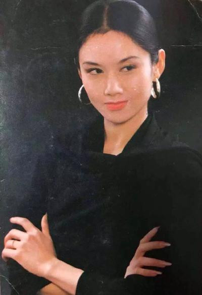 Dương Lệ Bình sở hữu những đường nét sắc sảo trên gương mặt Dương Lệ Bình sở hữu những đường nét sắc sảo trên gương mặt