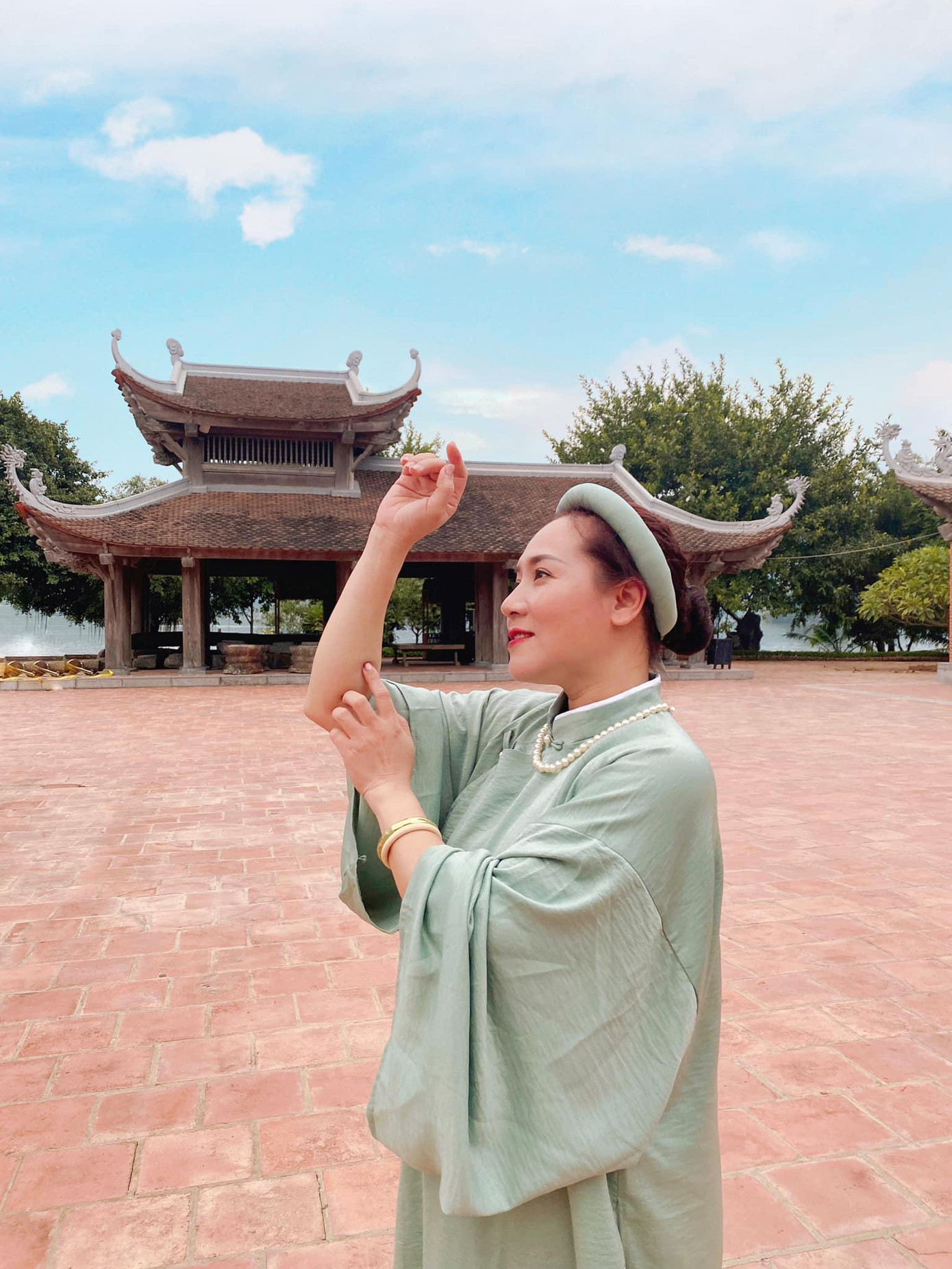 Thu Huyền tự nhận mình là người xuề xòa, đơn giản. Thu Huyền tự nhận mình là người xuề xòa, đơn giản.