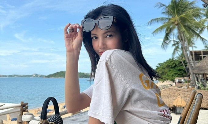 Lisa tích cực quảng bá cảnh đẹp Thái Lan.