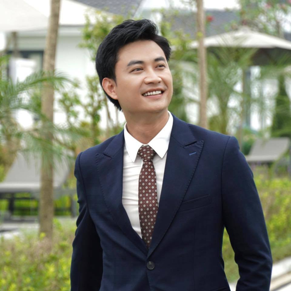 Diễn viên Tiến Lộc đóng vai người yêu cũ của Huệ (Thu Quỳnh) trong phim Về nhà đi con.