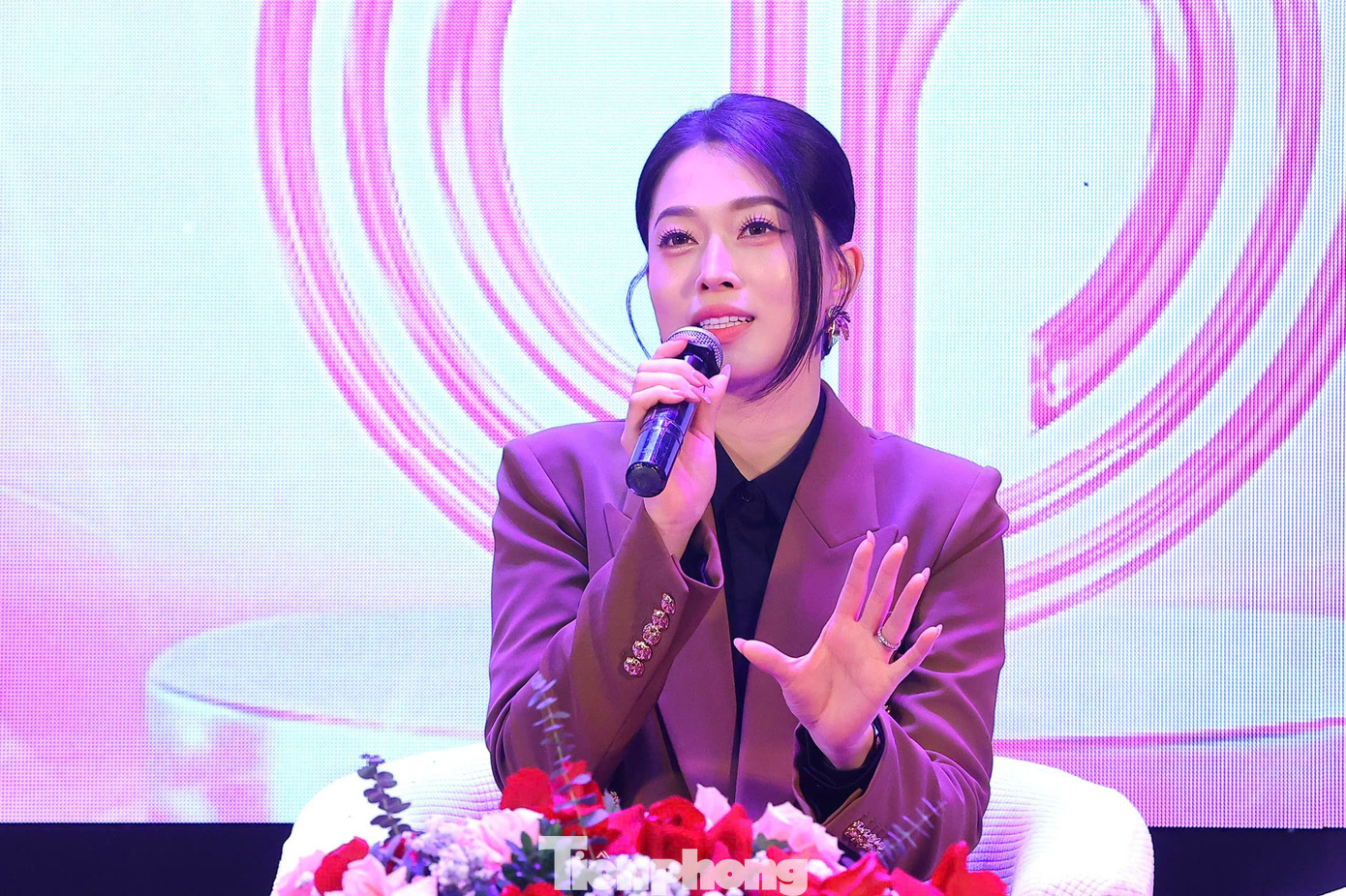 Bùi Phương Nga biết ơn danh hiệu Á hậu 1 Hoa hậu Việt Nam 2018. Bùi Phương Nga biết ơn danh hiệu Á hậu 1 Hoa hậu Việt Nam 2018.