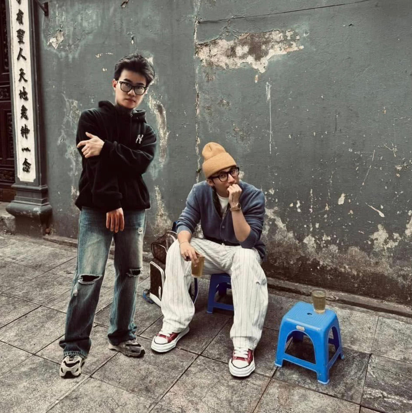 Cư dân mạng ghép ảnh để được ngồi cạnh Sơn Tùng.