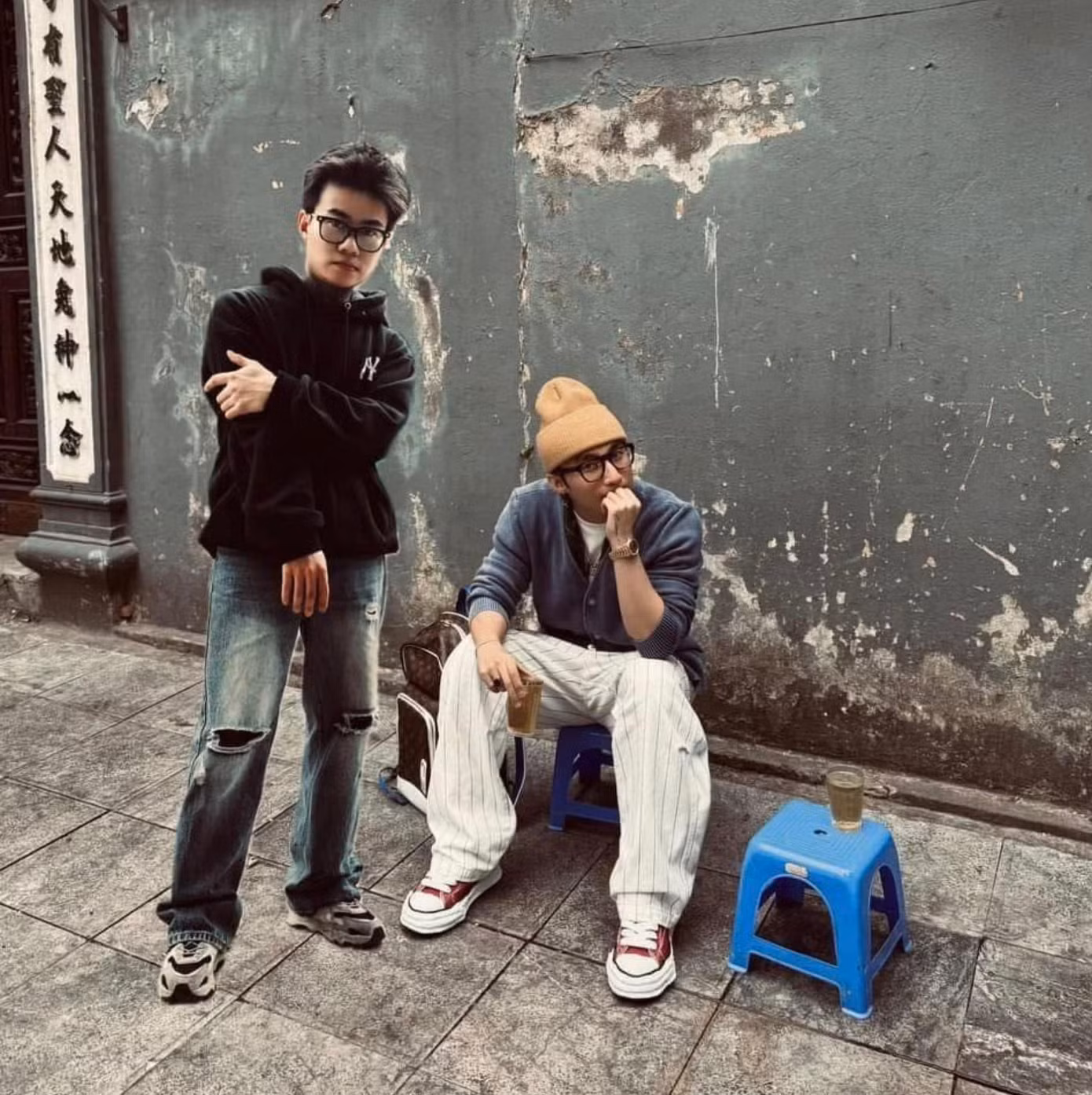 Cư dân mạng ghép ảnh để được ngồi cạnh Sơn Tùng.