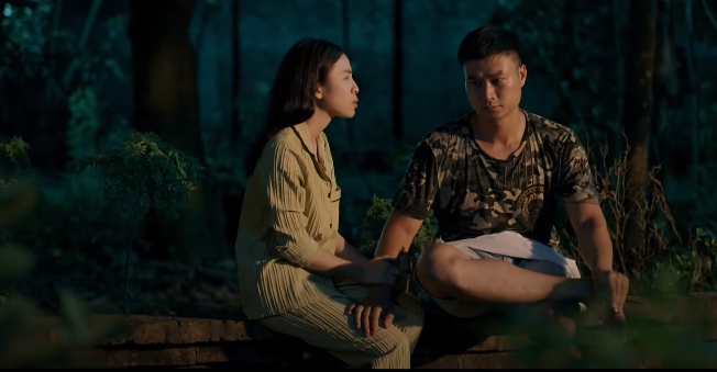 Hiếu khổ tâm vì vợ một mình ra ngoài bươn chải. Ảnh: CMH.