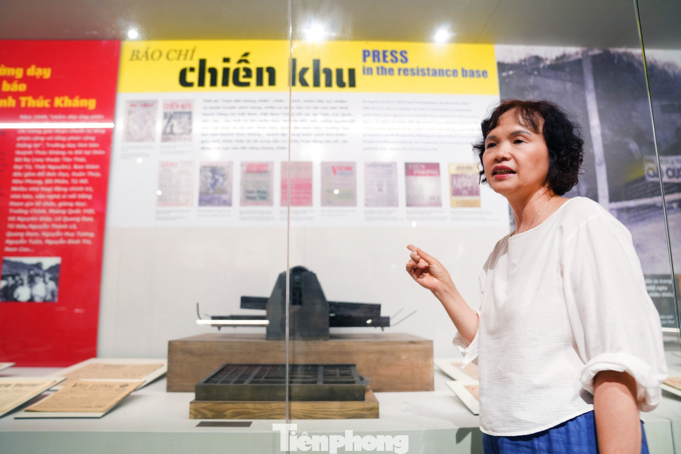 Bà Trần Thị Kim Hoa - Giám đốc Bảo tàng Báo chí Việt Nam - cho biết sau 4 năm mở cửa đón khách tham quan, bảo tàng sưu tầm, thu thập được 35.000 tài liệu, hiện vật trưng bày.