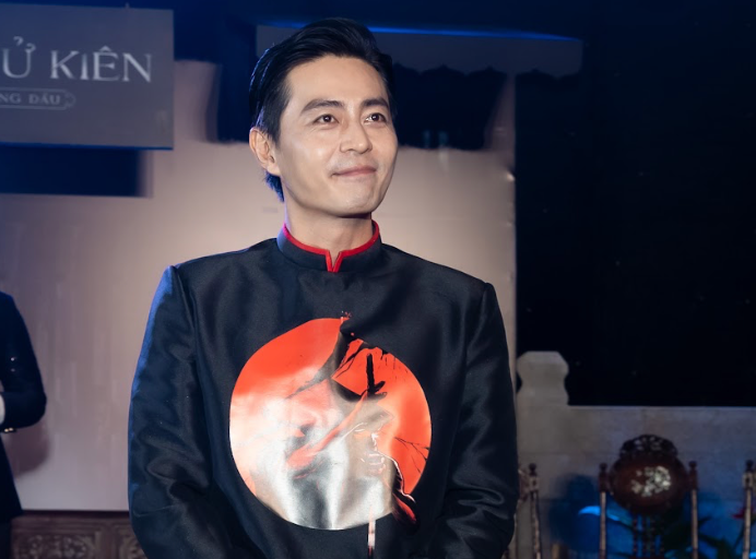 Diễn viên Quốc Huy đóng nam chính. Diễn viên Quốc Huy đóng nam chính.