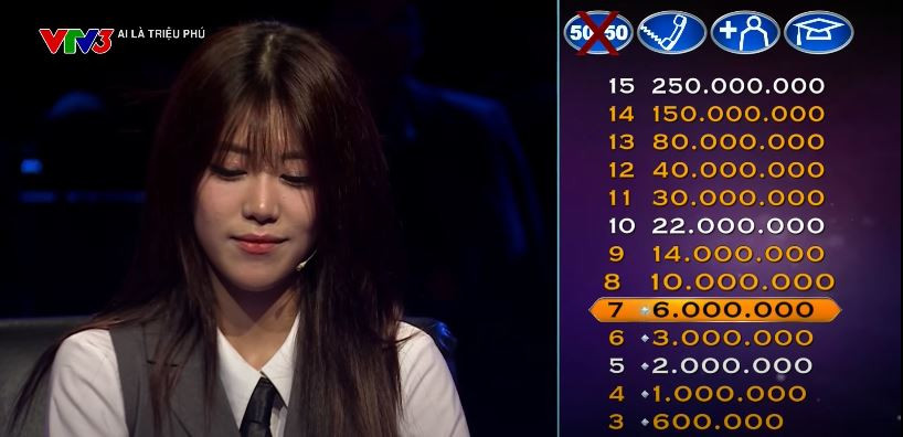 Ca sĩ PiaLinh thi Ai là triệu phú. Ca sĩ PiaLinh thi Ai là triệu phú.