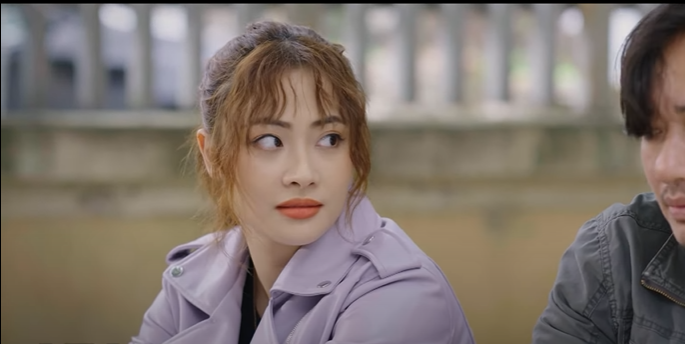 Nhài thường xuyên quan tâm, động viên nhưng Tố chưa muốn mở lòng. Ảnh: CMH.