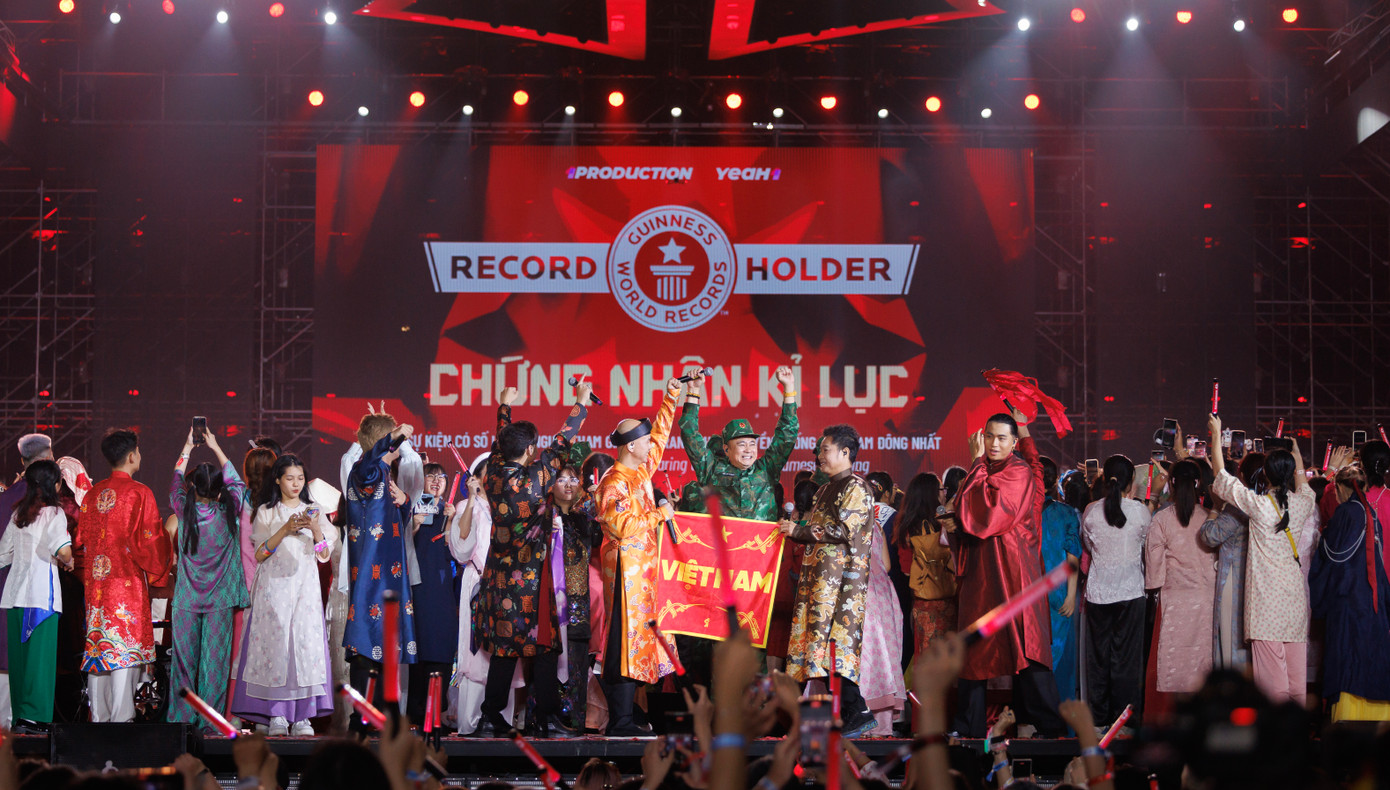 Anh trai vượt ngàn chông gai nhận kỷ lục Guinness thế giới. Anh trai vượt ngàn chông gai nhận kỷ lục Guinness thế giới.