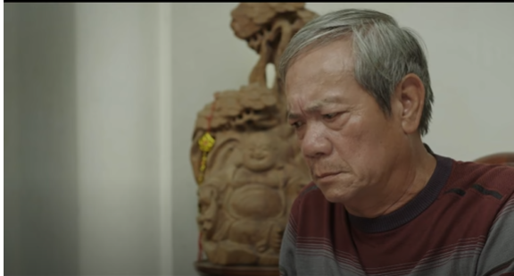 Ông Công đau đầu nghĩ cách trả nợ cho Danh. Ảnh: CMH. Ông Công đau đầu nghĩ cách trả nợ cho Danh. Ảnh: CMH.