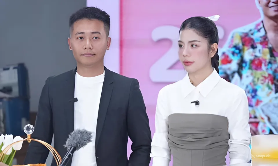 Cục Phát thanh Truyền hình và Thông tin điện tử lập biên bản xử phạt vi phạm hành chính với Phạm Quang Linh và Nguyễn Thị Thái Hằng vì hành vi quảng cáo không đúng. Cục Phát thanh Truyền hình và Thông tin điện tử lập biên bản xử phạt vi phạm hành chính với Phạm Quang Linh và Nguyễn Thị Thái Hằng vì hành vi quảng cáo không đúng.