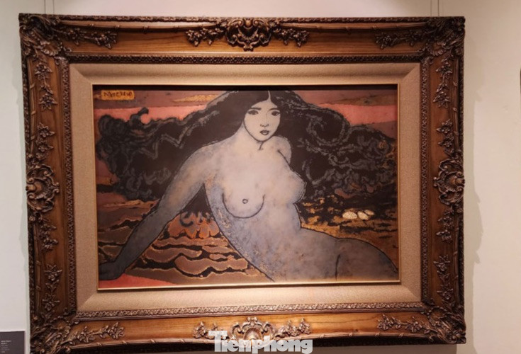 Những tác phẩm tiêu biểu trong bộ sưu tập của Đào Danh Hưng - Trần Cường có thể kể tới tranh sơn mài Thiếu nữ phố cổ, Thiếu nữ Hà Nội, Con hổ, Đàn ngựa, tranh sơn dầu Trên cánh đồng, Trừu tượng không gian, Trừu tượng cơn lốc, Thăng Long… tranh bột màu trên giấy Xưởng đúc nhôm Hải Phòng, Nữ kỹ sư, Công trường thủy lợi…