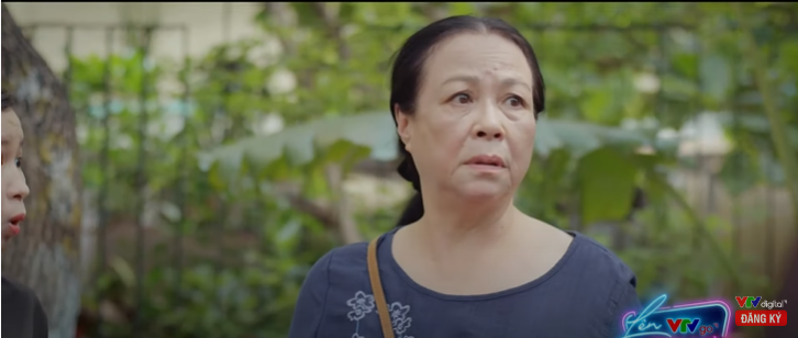 Bà Nga bị hiểu lầm là bắt cóc trẻ con. Bà Nga bị hiểu lầm là bắt cóc trẻ con.