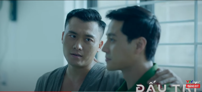 Trinh sát Phong bắt tay vào thu thập thông tin vụ sinh phẩm KT Trinh sát Phong bắt tay vào thu thập thông tin vụ sinh phẩm KT