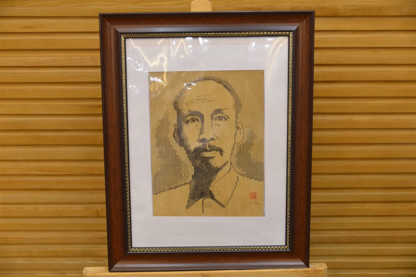Bức chân dung Chủ tịch Hồ Chí Minh của ông Lê Ngọc được tặng lại cho Bảo tàng Hồ Chí Minh.
