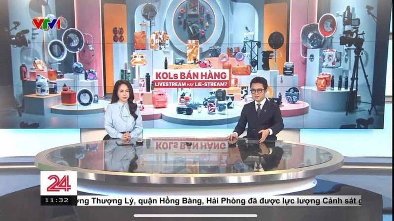 BTV Sơn Lâm và Thư Hiền trong phóng sự về KOL bán hàng livestream. BTV Sơn Lâm và Thư Hiền trong phóng sự về KOL bán hàng livestream.