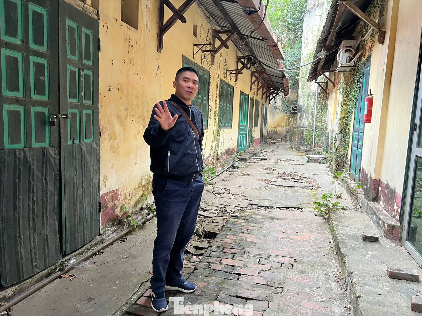 Đạo diễn Nguyễn Anh Tuấn chia sẻ thực trạng ở Hãng phim truyện Việt Nam.