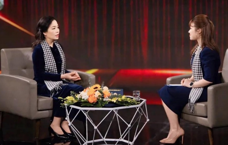 Nhà phê bình Ngô Phương Lan và NSƯT Bằng Phong chia sẻ những ấn tượng về bộ phim. Nhà phê bình Ngô Phương Lan và NSƯT Bằng Phong chia sẻ những ấn tượng về bộ phim.