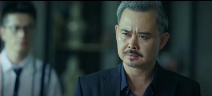 Hoàng Đức chuẩn bị "đặt vấn đề" với bí thư Lê Bình. Ảnh: CMH.