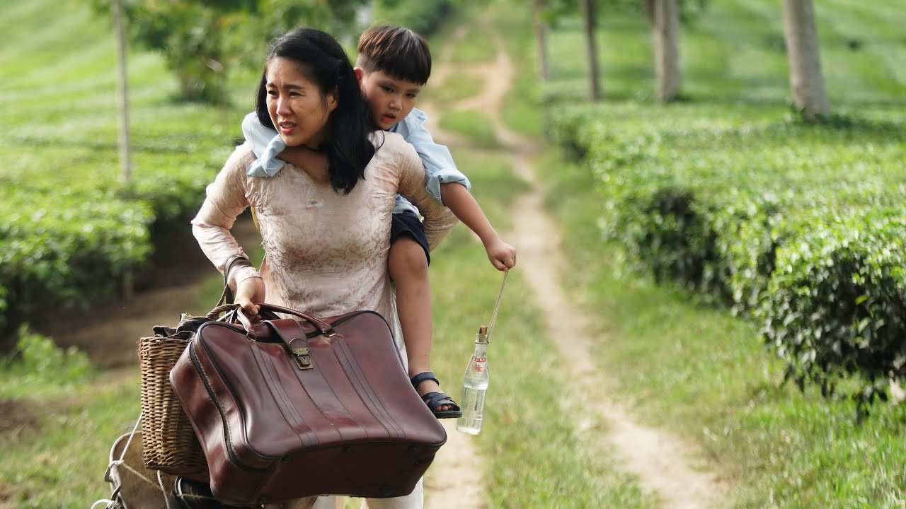 Khúc mưa và Cha cõng con trở lại rạp dịp 30/4. Khúc mưa và Cha cõng con trở lại rạp dịp 30/4.