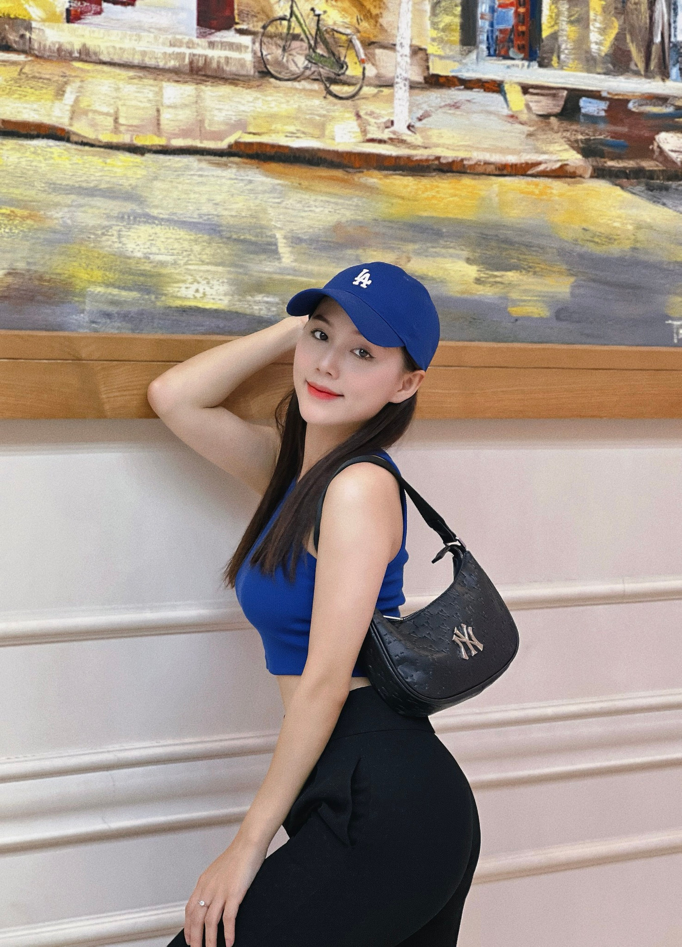 Chưa được trao nhiều cơ hội trên màn ảnh nhỏ nhưng diễn xuất của Minh Thu được đánh giá khá cao. Cô thể hiện tốt diễn biến tâm lý của nhân vật, từ cảnh khóc lóc, ghen tuông cho đến nhí nhảnh, vui tươi. Chưa được trao nhiều cơ hội trên màn ảnh nhỏ nhưng diễn xuất của Minh Thu được đánh giá khá cao. Cô thể hiện tốt diễn biến tâm lý của nhân vật, từ cảnh khóc lóc, ghen tuông cho đến nhí nhảnh, vui tươi.