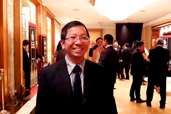 KTS. Trần Phụng Tiên Phuông. KTS. Trần Phụng Tiên Phuông.