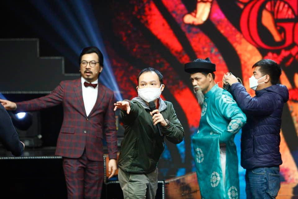 Giáo sư Xoay thế chỗ nhà báo Lại Văn Sâm tại chương trình năm nay.