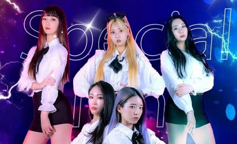 Các cô gái vừa có sản phẩm âm nhạc đầu tay trước khi tạm ngừng hoạt động.