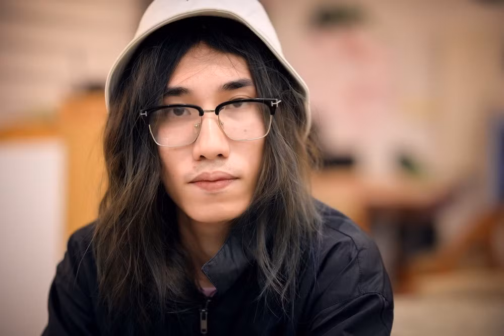 Rapper Chị cả không ít lần bị khán giả lên án vì ca từ lệch lạc, phản cảm. Rapper Chị cả không ít lần bị khán giả lên án vì ca từ lệch lạc, phản cảm.