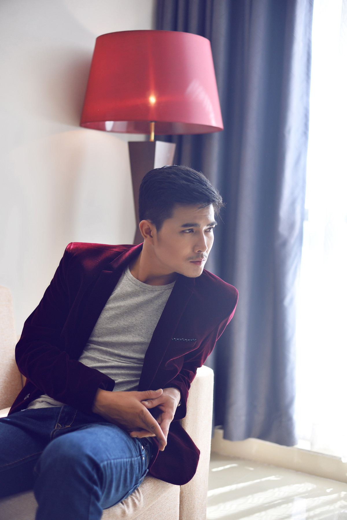 Diễn viên Quang Sự rũ bỏ hình tượng lịch lãm, bóng bẩy để đóng nhà nghiên cứu thực vật. Ảnh: NVCC. Diễn viên Quang Sự rũ bỏ hình tượng lịch lãm, bóng bẩy để đóng nhà nghiên cứu thực vật. Ảnh: NVCC.