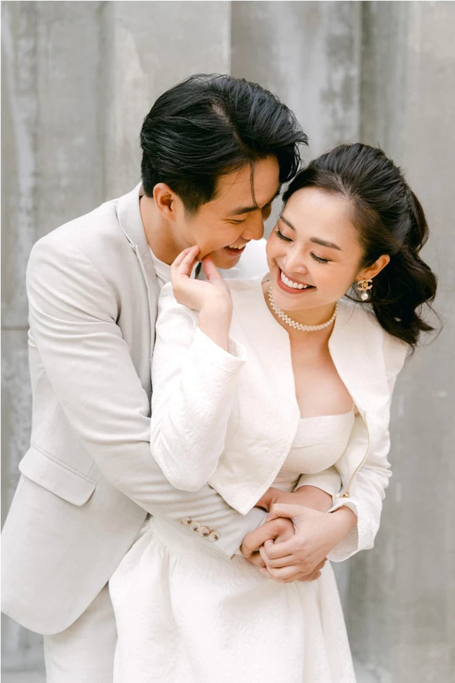 Thùy Linh và Đức Hiếu kết hôn năm 2020. Thùy Linh và Đức Hiếu kết hôn năm 2020.