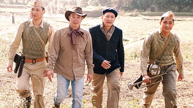 Đường lên Điện Biên quy tụ dàn diễn viên nổi tiếng gồm NSƯT Hoàng Hải, Mạnh Trường, Hà Trang, Diễm Hương... Đường lên Điện Biên quy tụ dàn diễn viên nổi tiếng gồm NSƯT Hoàng Hải, Mạnh Trường, Hà Trang, Diễm Hương...