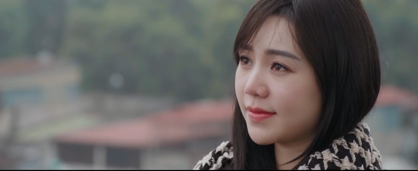 Hạnh mở lòng với Quân. Ảnh: CMH. Hạnh mở lòng với Quân. Ảnh: CMH.