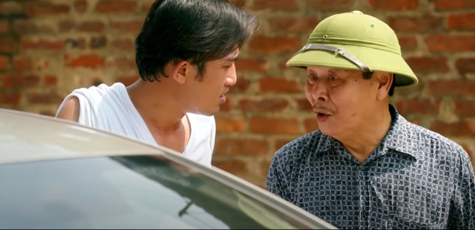 Mến được rủ rê kiếm tiền bằng cách cho vay nặng lãi. Ảnh: CMH.