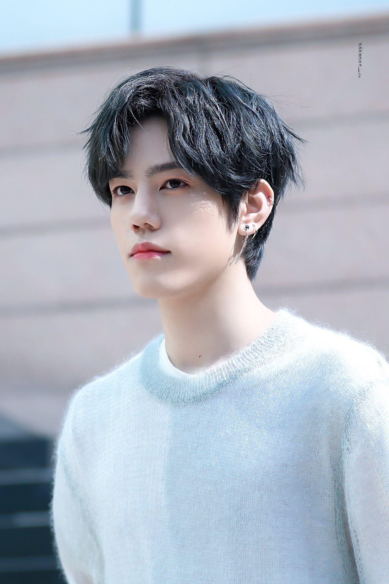 Cha Hun là thành viên vừa nhận kết quả xét nghiệm dương tính với COVID-19.