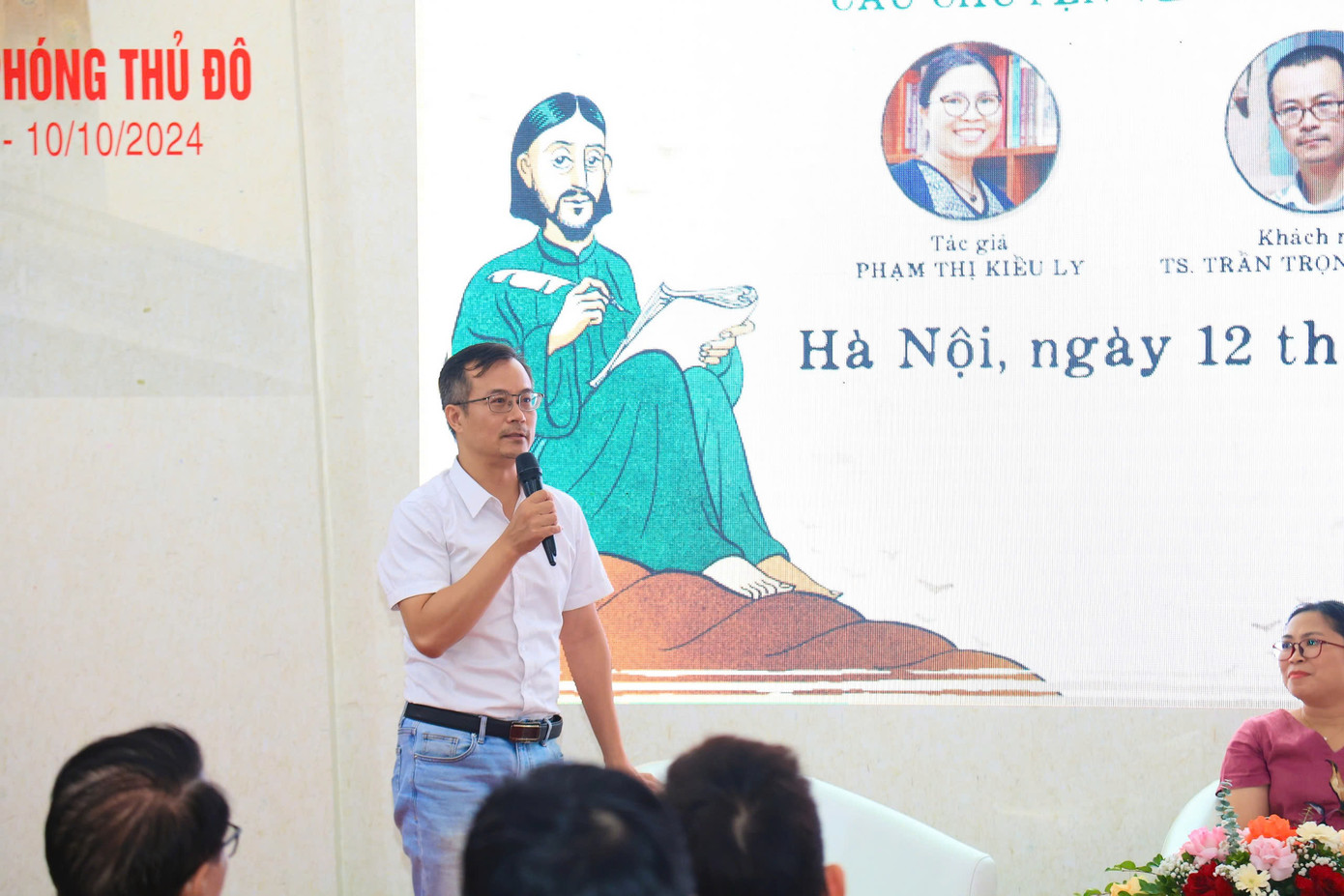 Nhà nghiên cứu Trần Trọng Dương nhấn mạnh thay đổi hệ thống chữ viết là thay đổi nền văn minh, thay đổi ngôn ngữ là thay đổi trí nhớ của dân tộc. Ảnh: Trung Nguyễn.