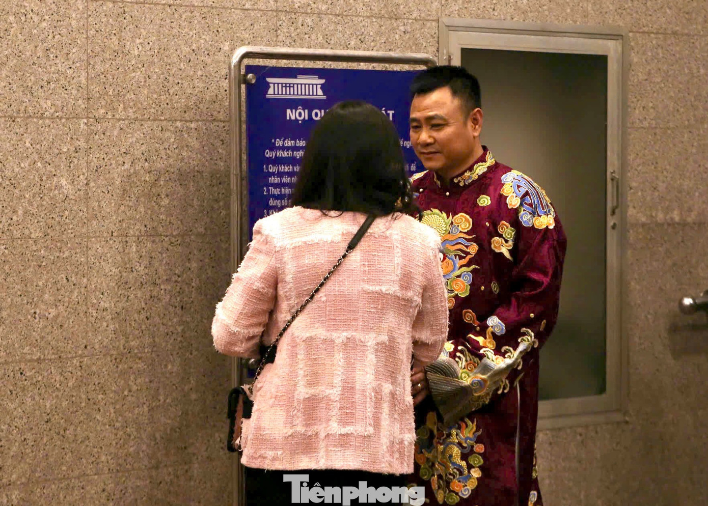 Ở Táo Quân các năm trước, nhân vật của NSND Tự Long thường hát nhiều nhất. Nam nghệ sĩ từng hát chèo, hát rap ở Táo Quân.