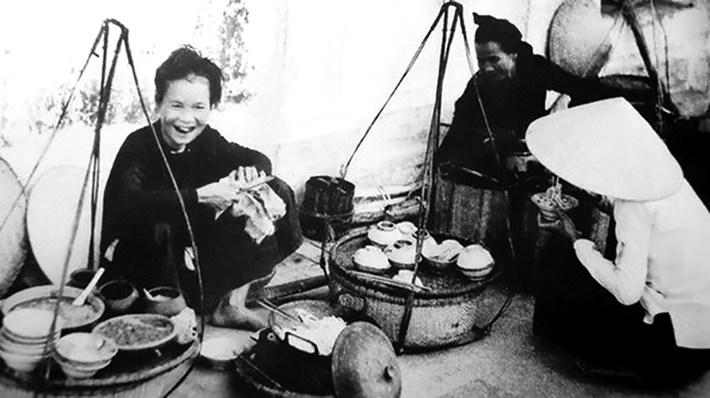 Phở bò Nam Định được Trung tâm kỷ lục Việt Nam trao bằng xác lập top 100 món ăn đặc sản Việt Nam.